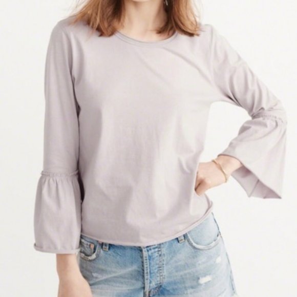 Abercrombie & Fitch Lilac Bell Sleeve Top size M - Picture 1 of 6